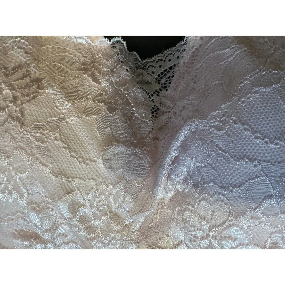 Breezies Bra Size M Pink Lace Cami Padded Wireless Adjustable Clasp Back NEW - Picture 3 of 8